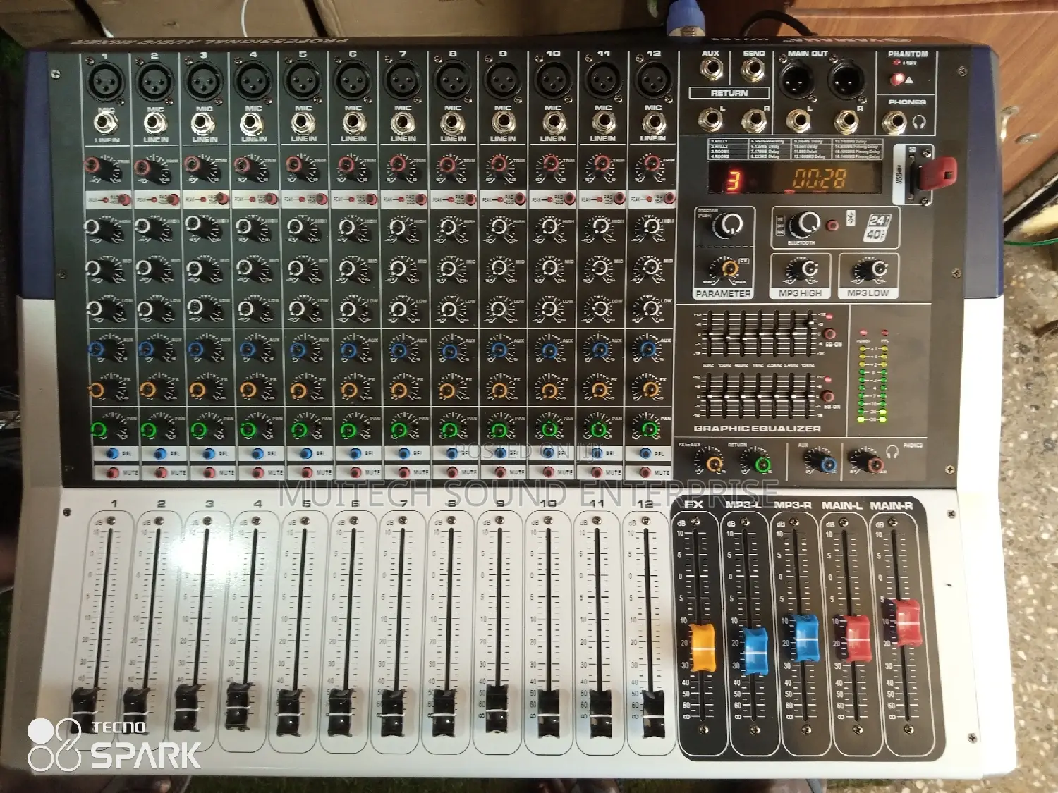 Yamaha Power Mixer '12' Channels