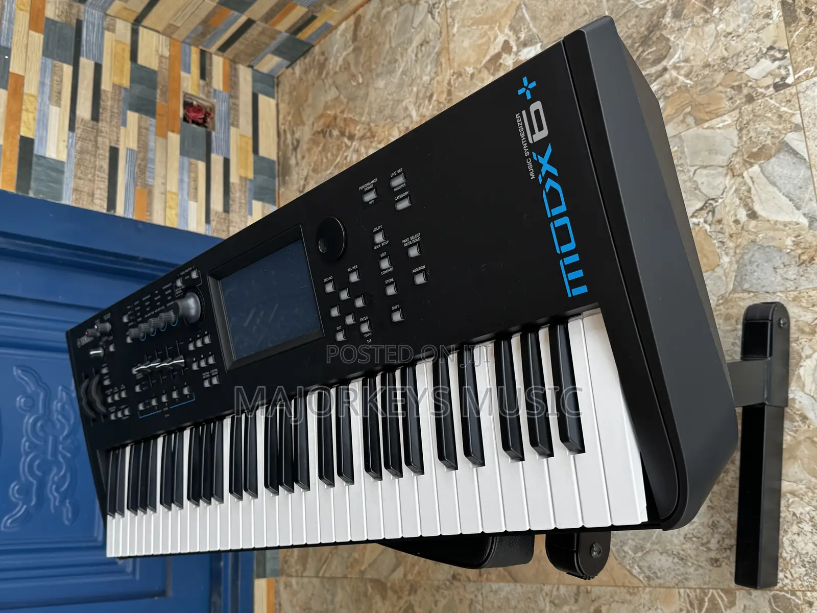 New Yamaha MODX6 Plus (61 Keys)
