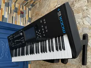New Yamaha MODX6 Plus (61 Keys)