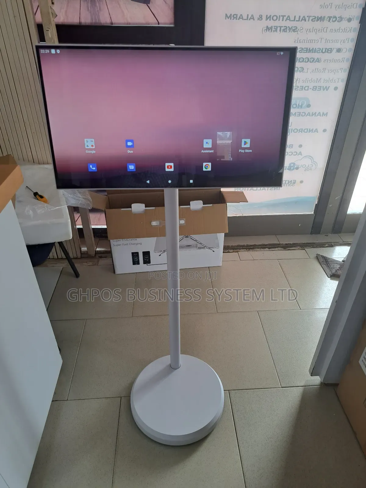 Ubero Movable Android Touchscreen Smart Display