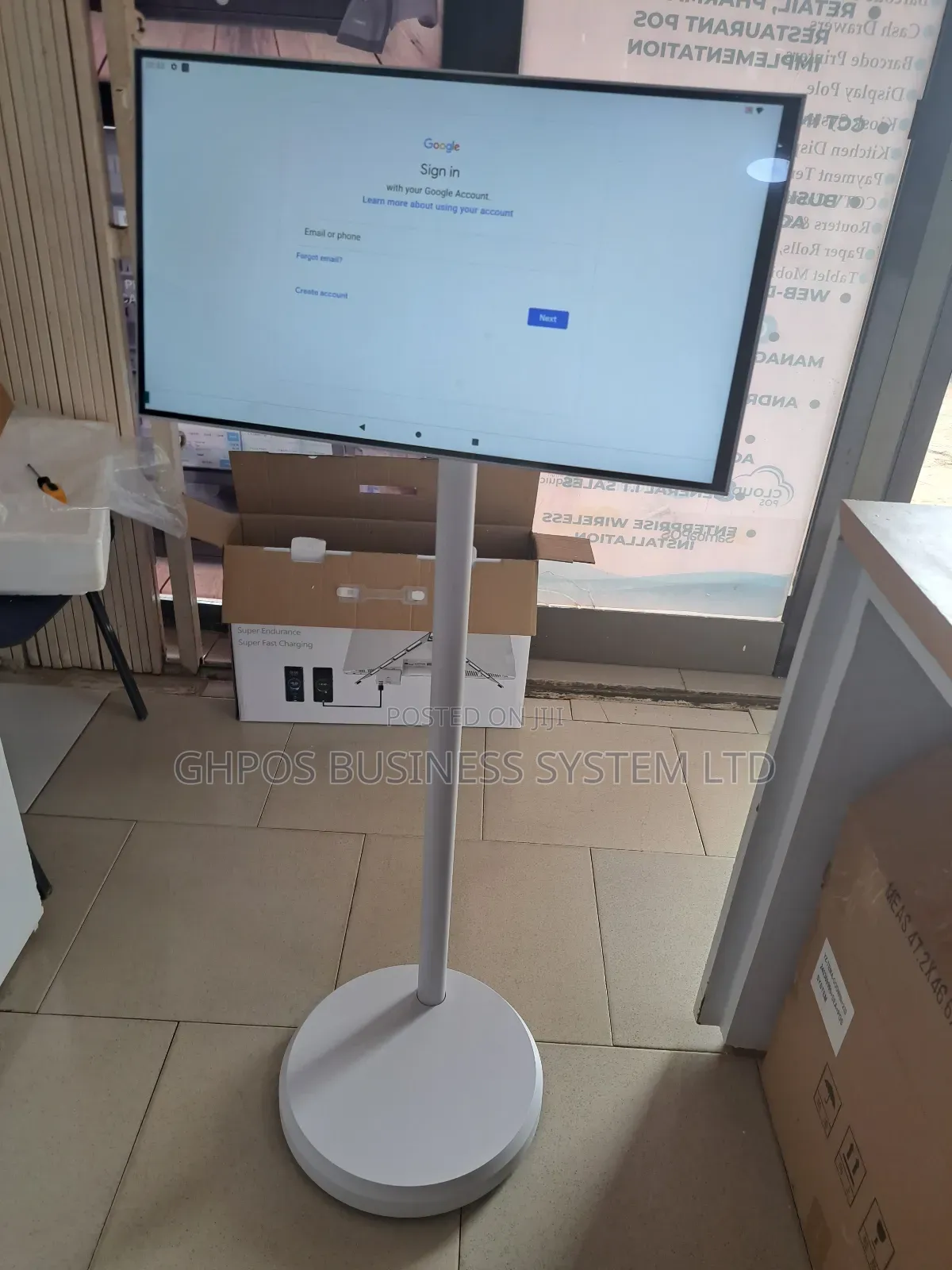 Ubero Movable Android Touchscreen Smart Display