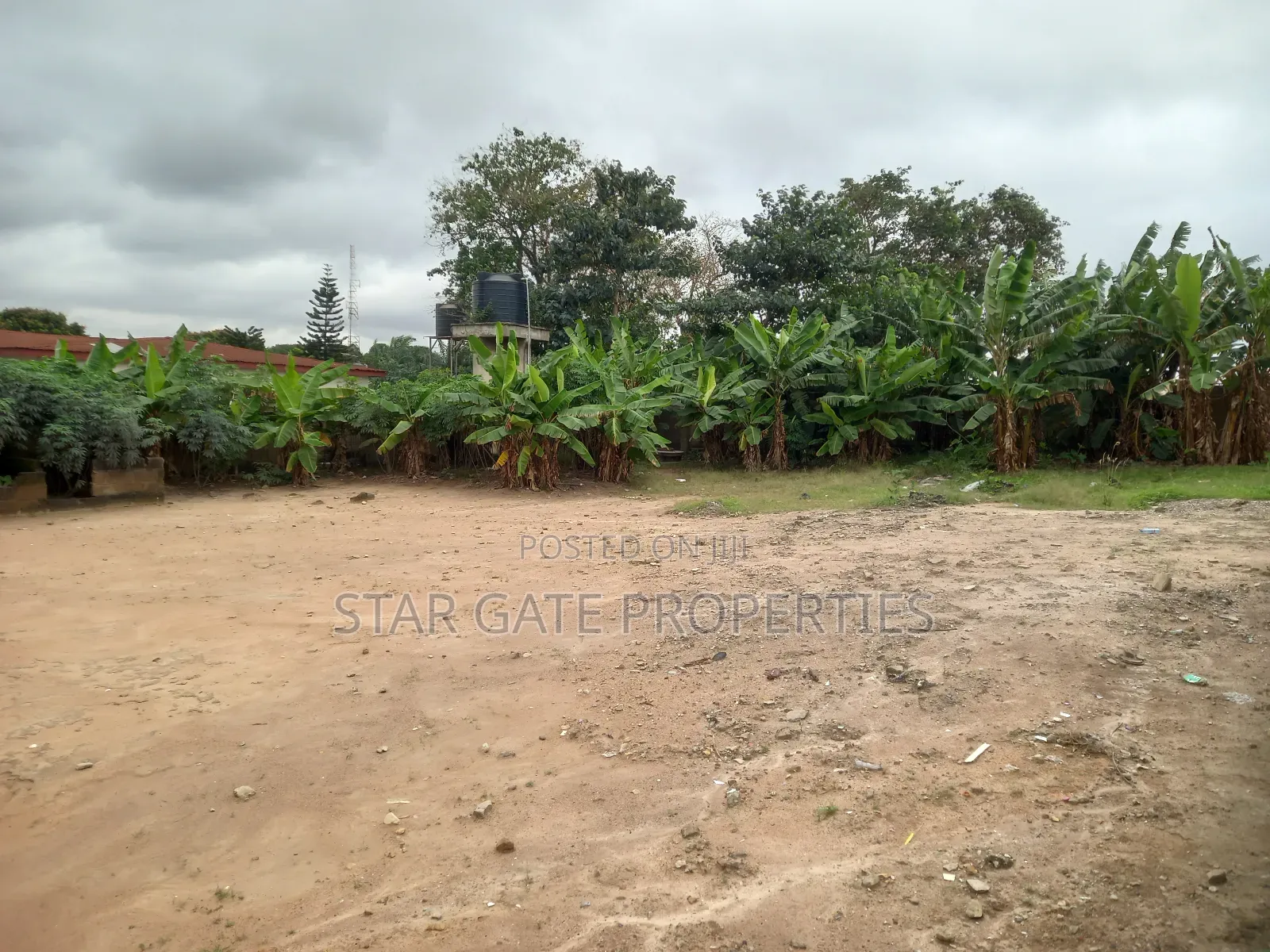 5bdrm House in Kenyasi Abrem, Kumasi Metropolitan for sale