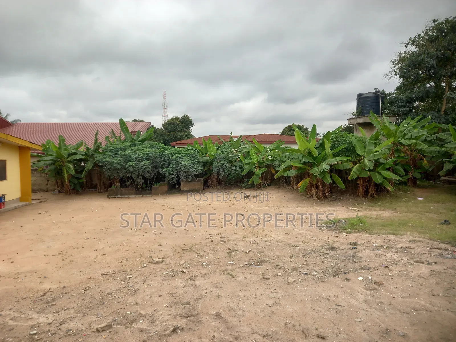 5bdrm House in Kenyasi Abrem, Kumasi Metropolitan for sale