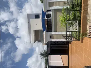 4bdrm Mansion in Hfc Estate, Spintex for sale