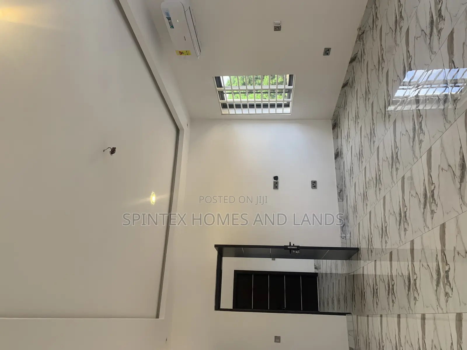4bdrm Mansion in Hfc Estate, Spintex for sale