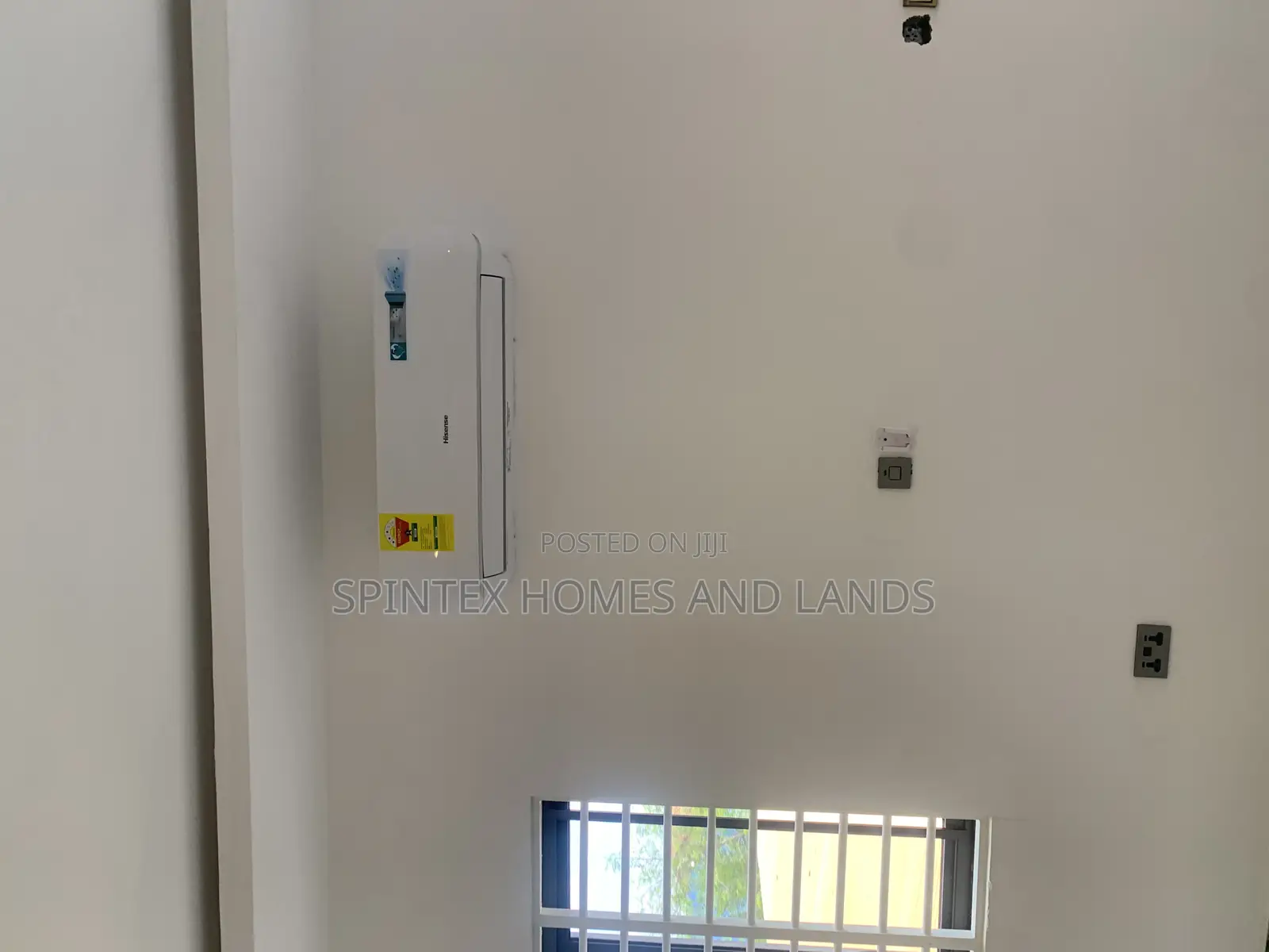 4bdrm Mansion in Hfc Estate, Spintex for sale