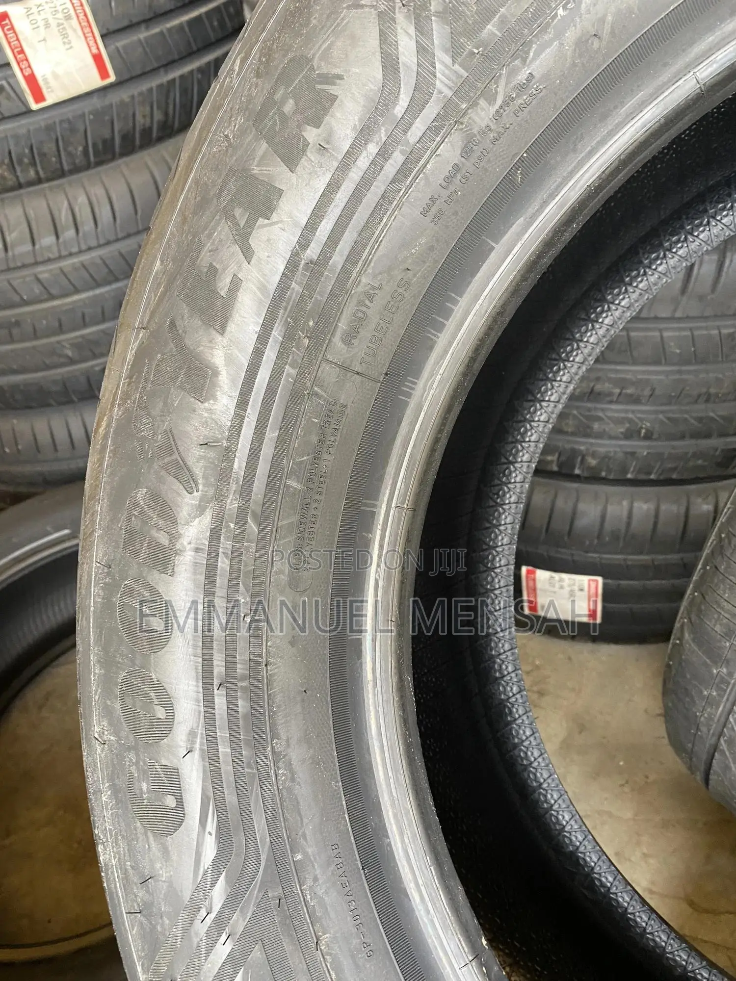 285/60r18 Goodyear Efficient Grip2