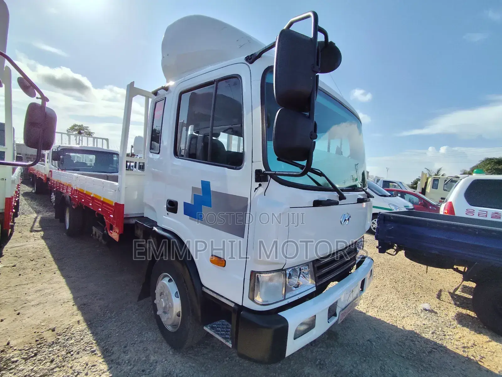 Hyundai Mega