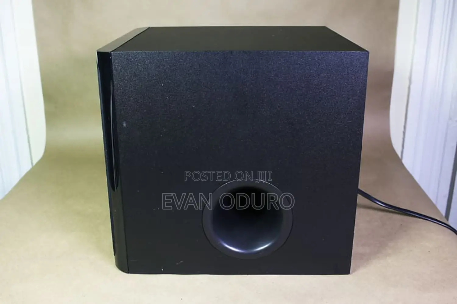 Powerful Yamaha Active Subwoofer Unique Built-in Advanc Tech