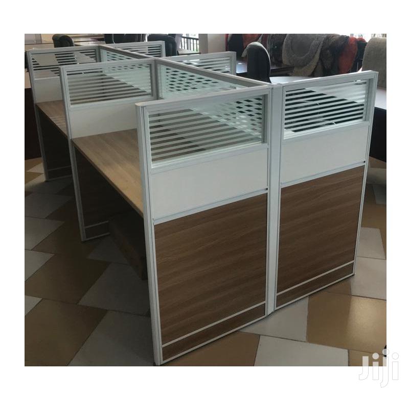 Workstation 4 Table