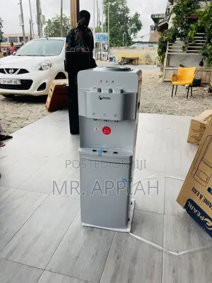 Well Design Pearl 3 Tray Electric Water Dispenser(Gray).