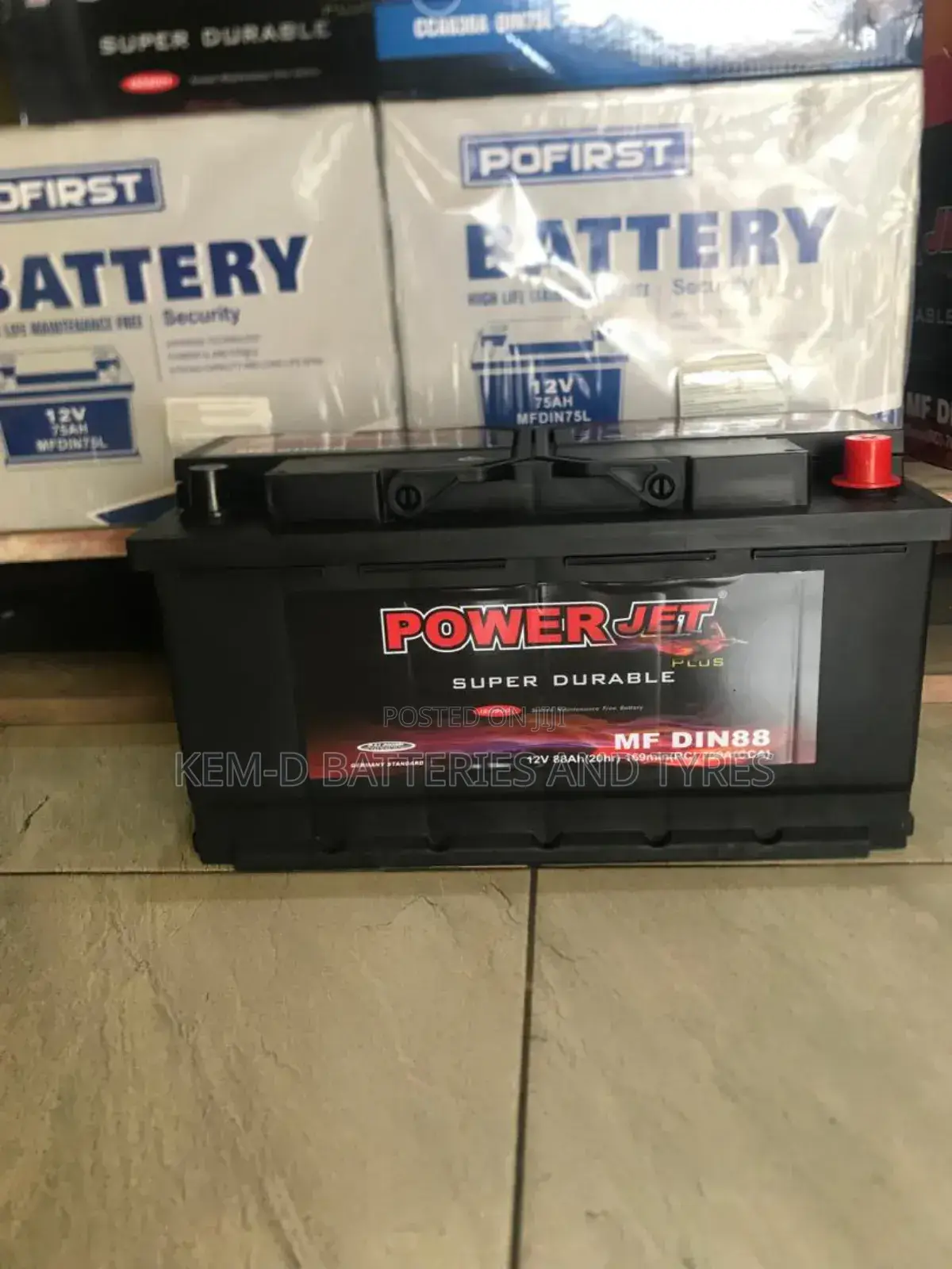 17 Plates Battery For Cars With Battery In The Boot