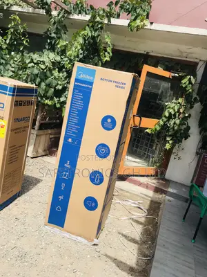 Shop Gray Bottomfreezer  Midea 262 Liters Doubledoor 