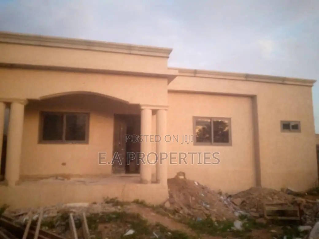 3bdrm House in E A Properties, Malejor for rent