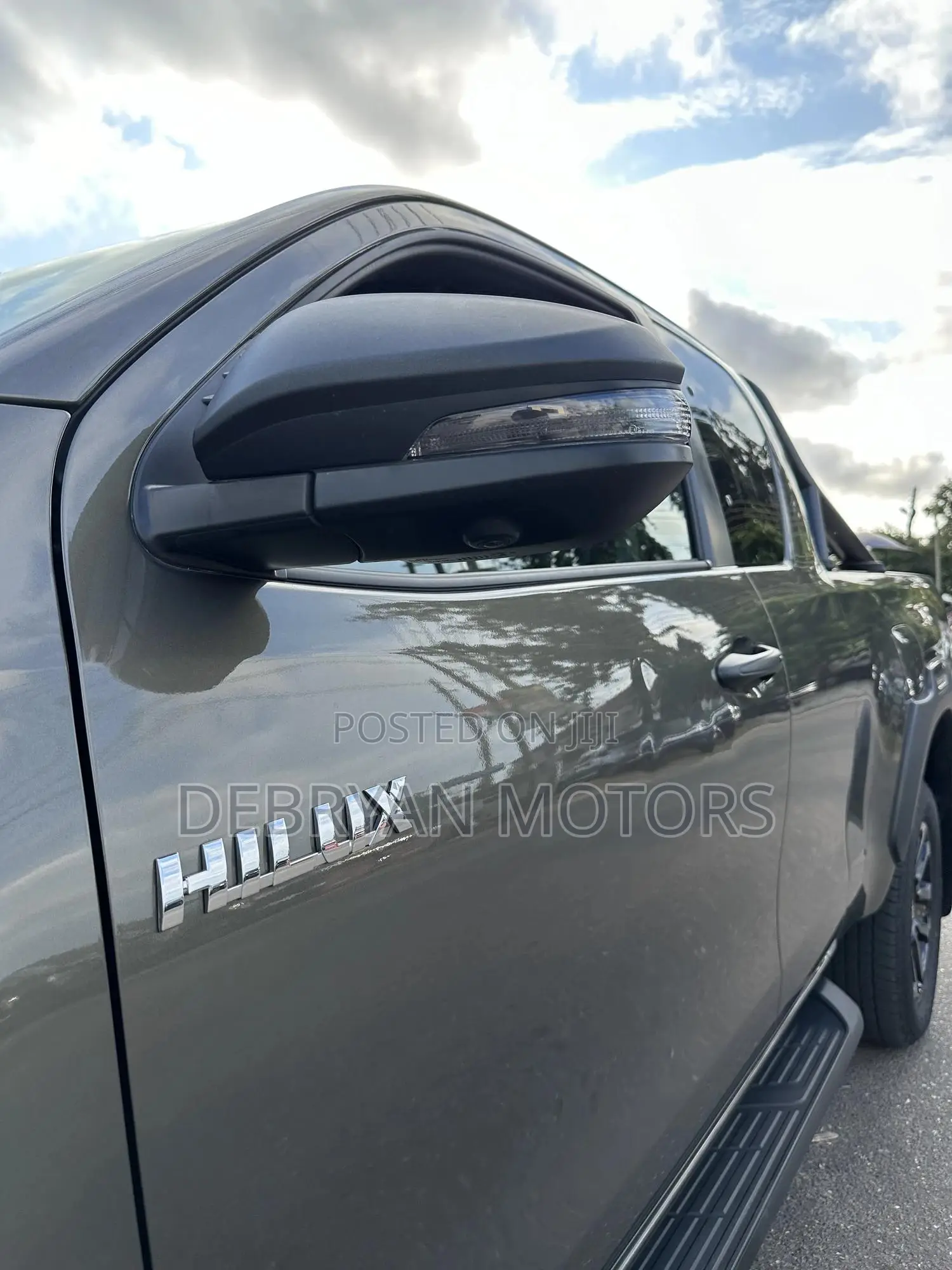 Toyota Hilux 2023 Gray