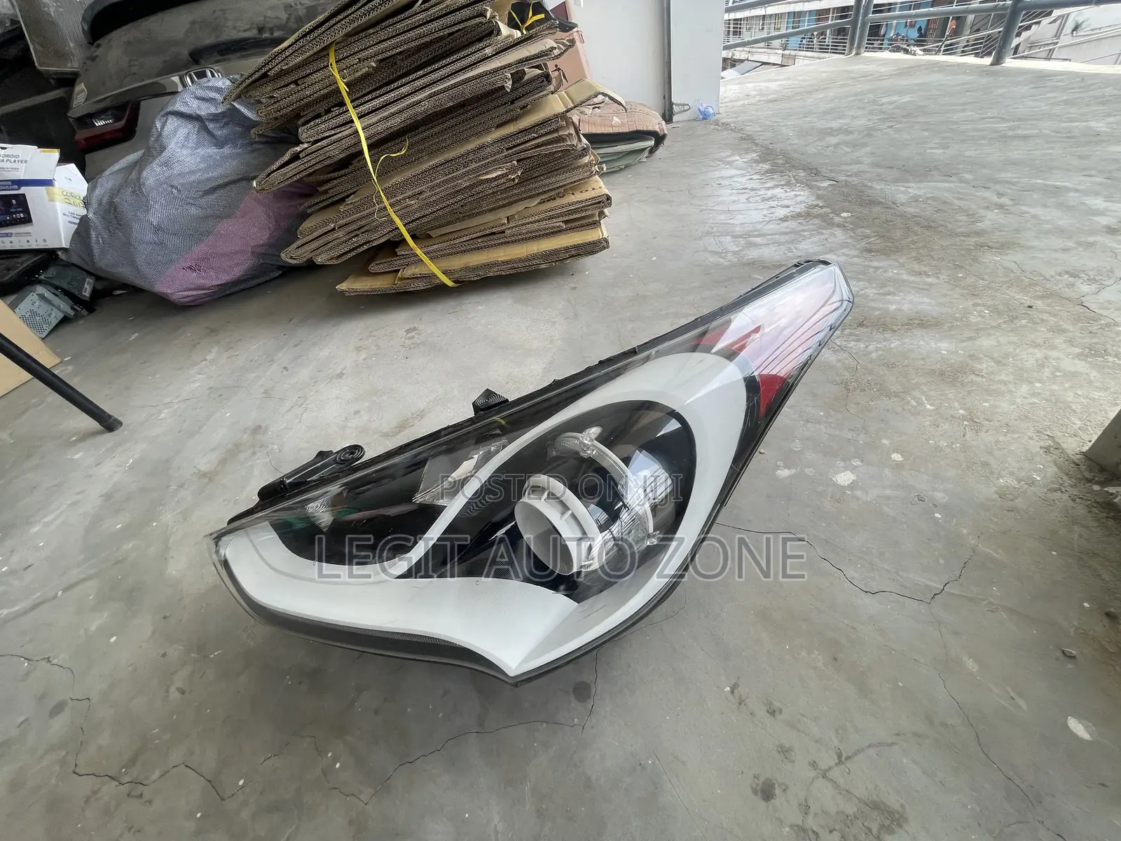 Hyundai Veloster 2012,2013,2014 Headlights