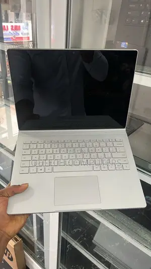 Laptop Microsoft Surface Book 2 8GB Intel Core I5 SSD 256GB