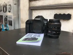 Brand New Canon 5d IV Camera With 28-105 Lens
