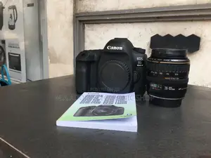 Brand New Canon 5d IV Camera With 28-105 Lens