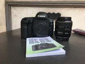 Brand New Canon 5d IV Camera With 28-105 Lens