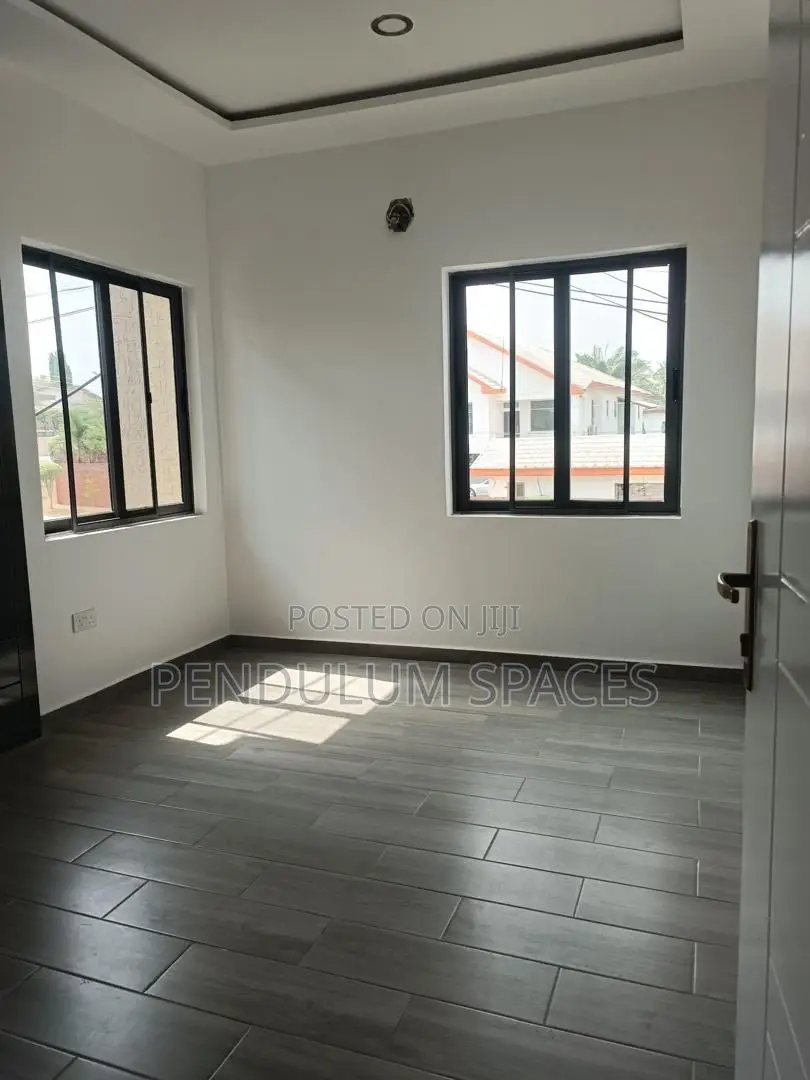 3bdrm Duplex in North Legon for rent in North Legon Houses