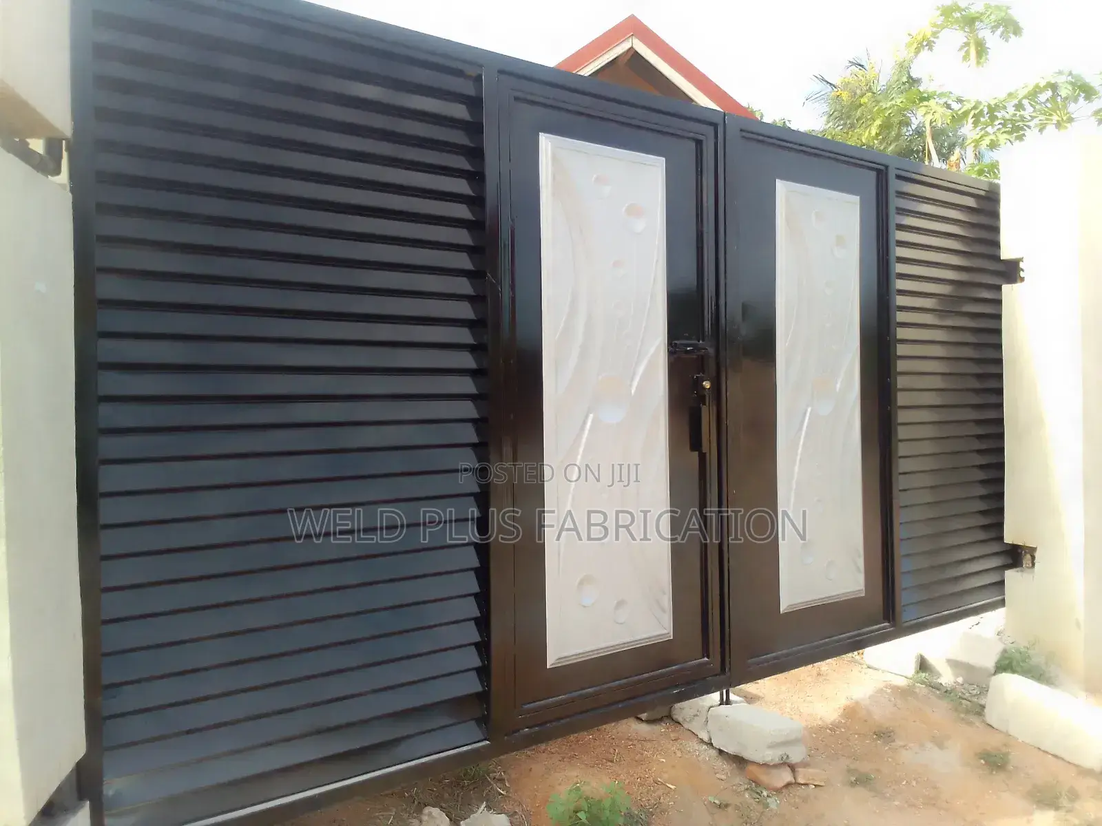 Fence Gate With Tough Galvanized Material