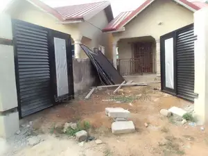 Fence Gate With Tough Galvanized Material