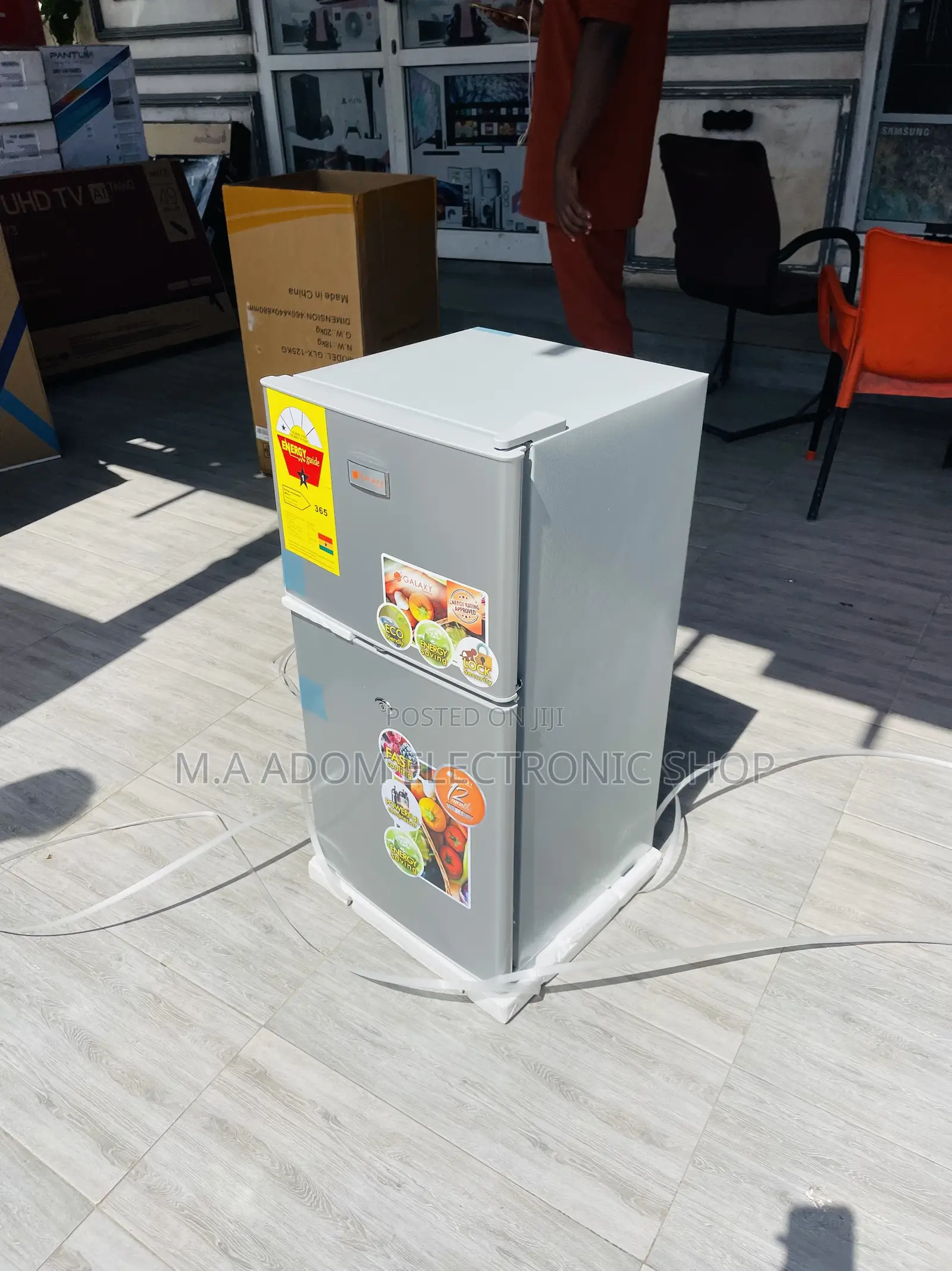 Elegantly Designed Galaxy Double Door Table Top Fridge.