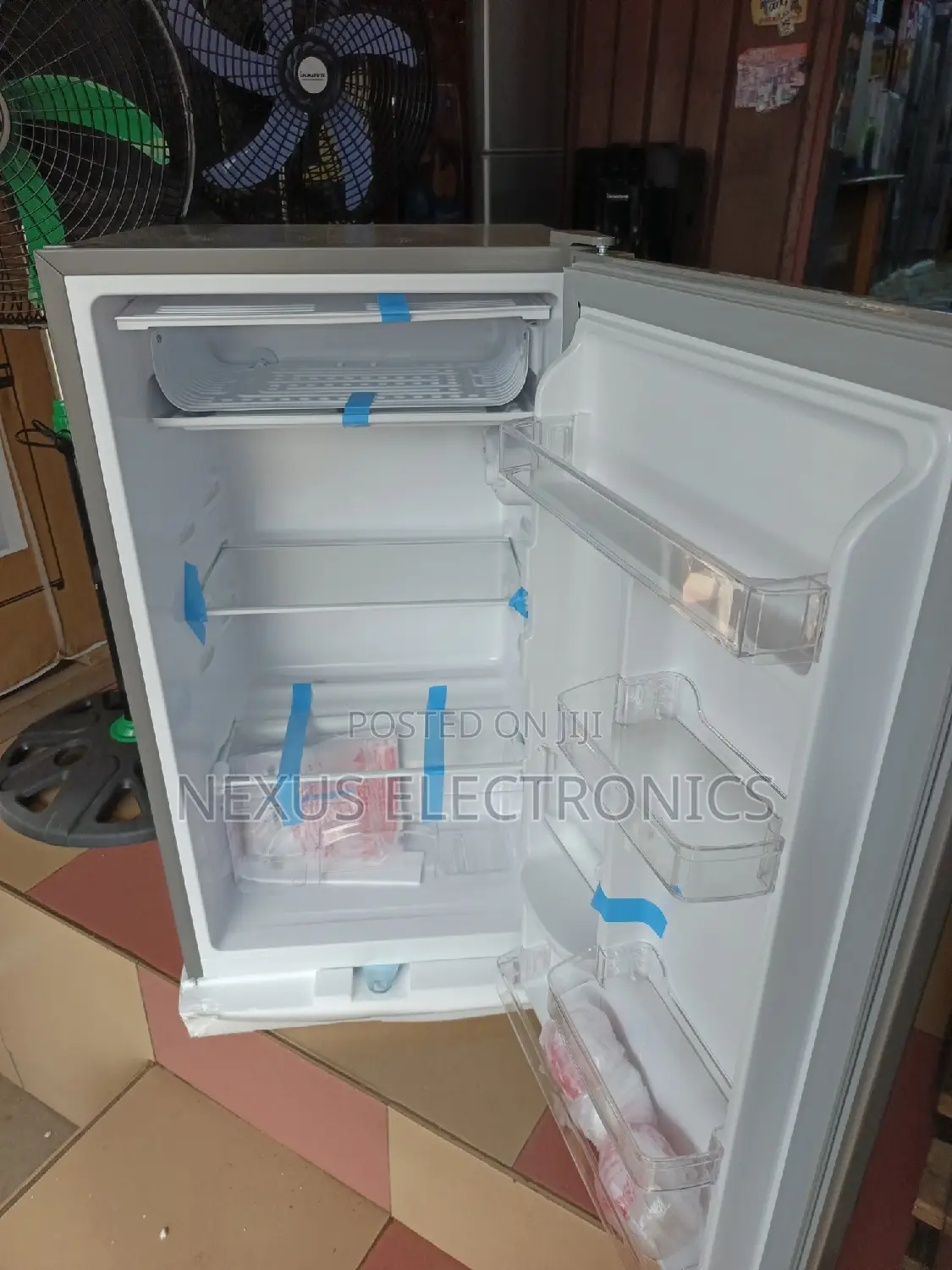 Quality Innova Table Top Fridge