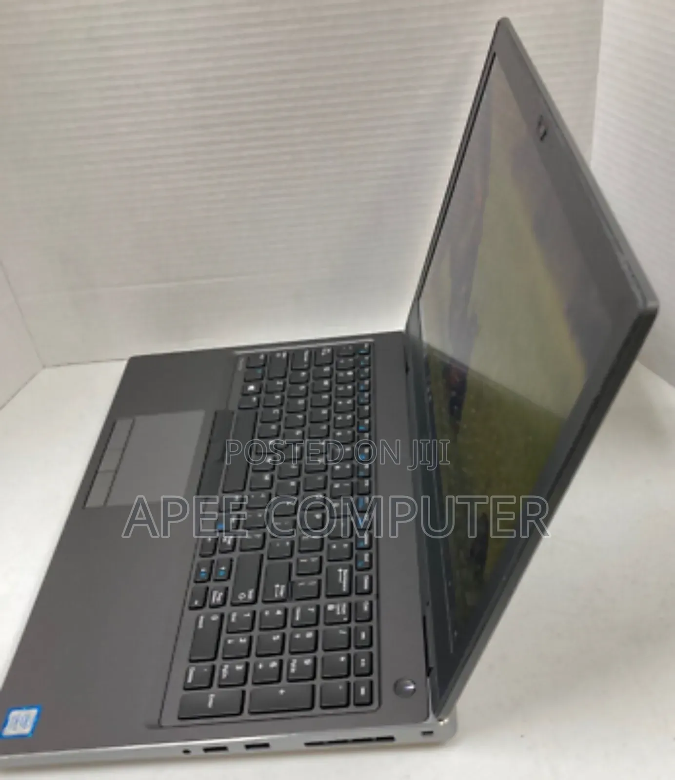 Laptop Dell Precision 7560 32GB Intel Xeon SSD 512GB