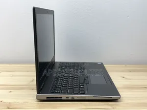 Laptop Dell Precision 7560 32GB Intel Xeon SSD 512GB