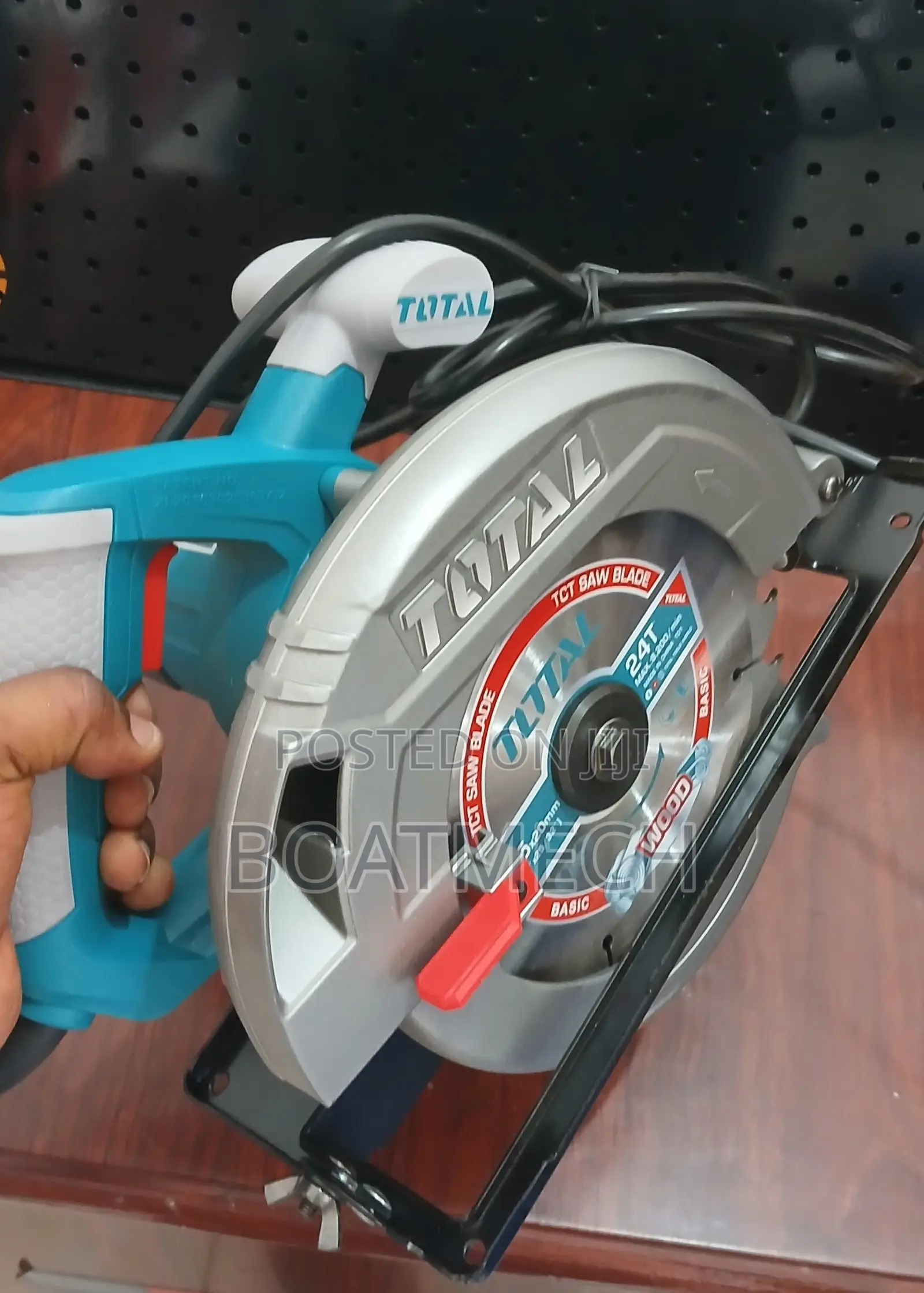 Total Circular Saw 1600W - 185mm