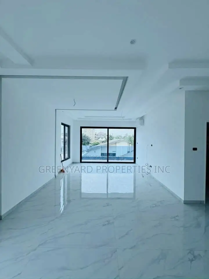 5bdrm Mansion in American House, East Legon for sale