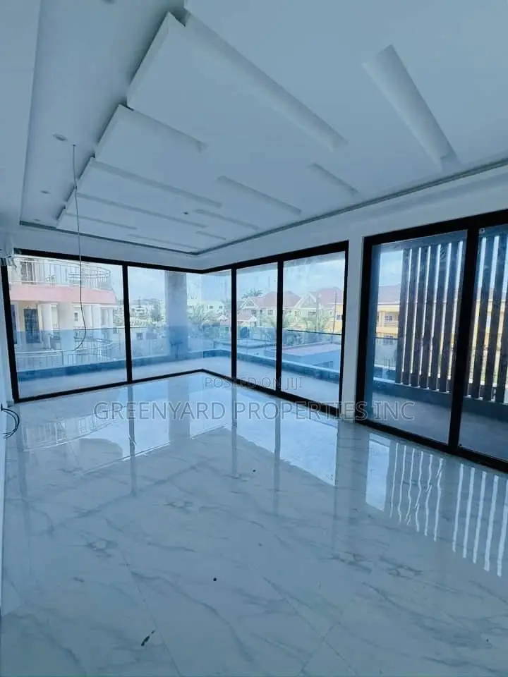 5bdrm Mansion in American House, East Legon for sale