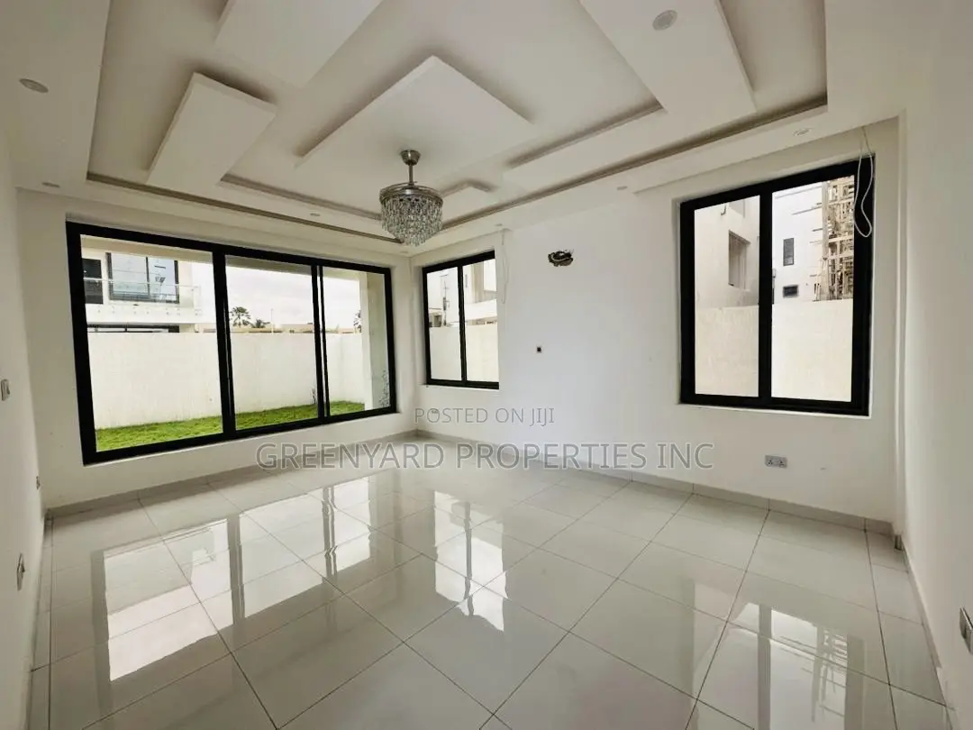 6bdrm Mansion in Roman Ridge for sale