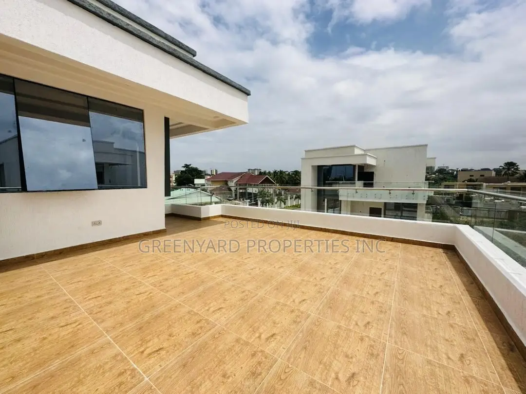 6bdrm Mansion in Roman Ridge for sale