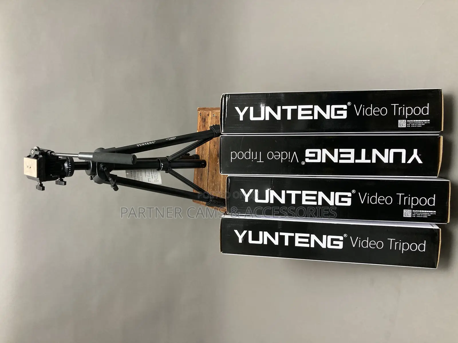 VCT 880 Tripod
