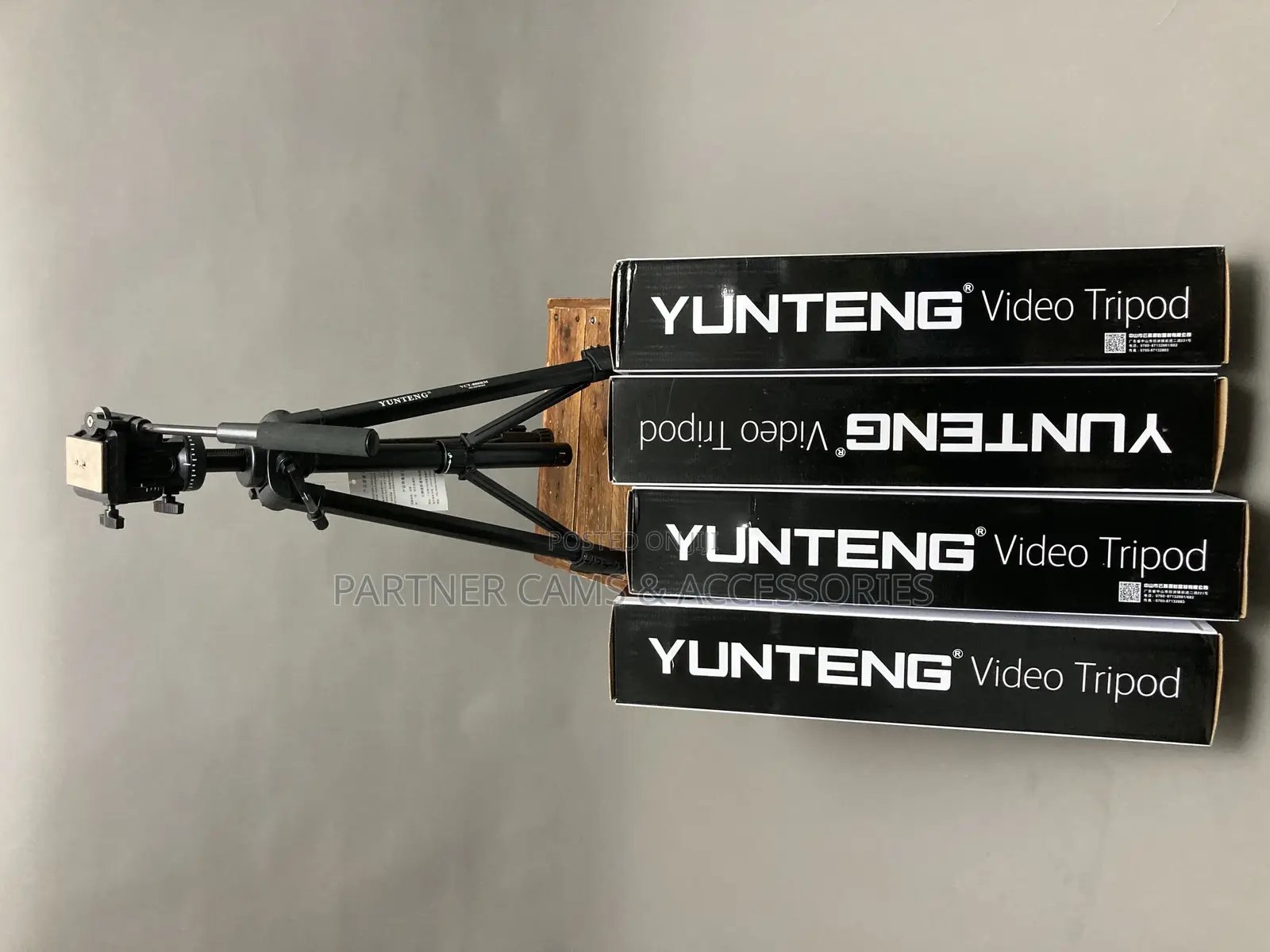 VCT 880 Tripod