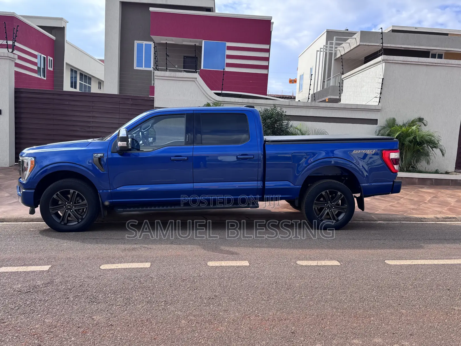 Ford F-150 LARIAT 2022 Blue