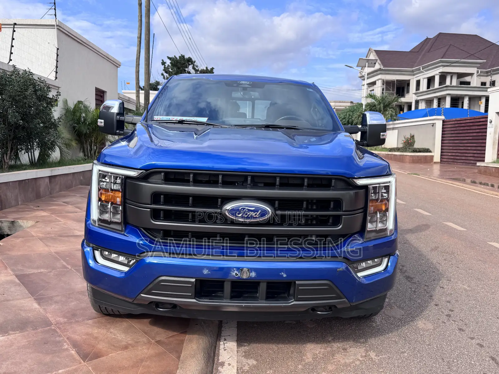 Ford F-150 LARIAT 2022 Blue