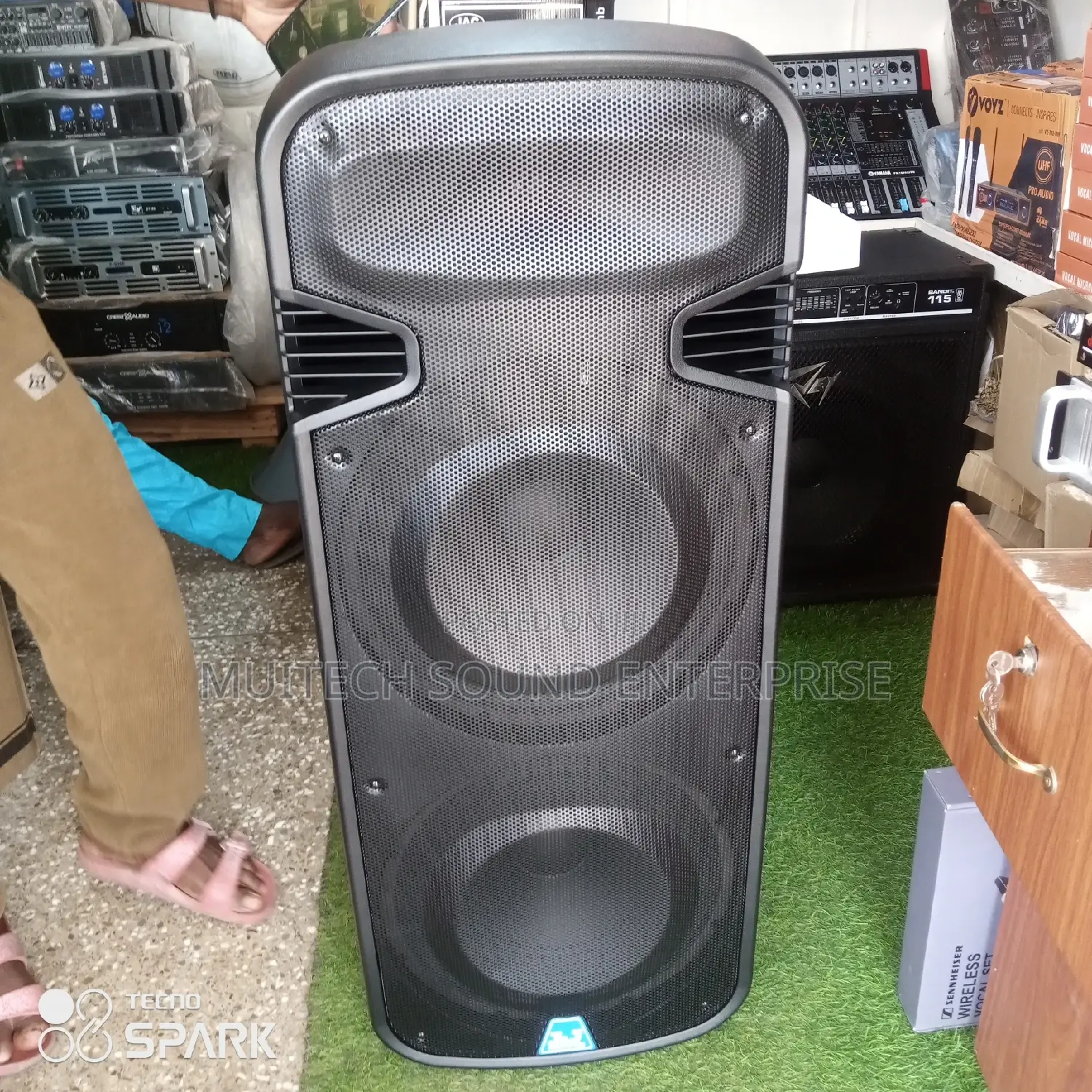 J J Rechargeable Pa Speaker