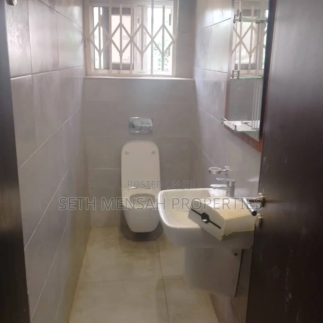 4bdrm House in Skm, Airport Residential Area for rent
