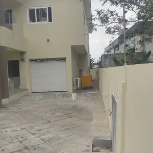 4bdrm House in Skm, Airport Residential Area for rent