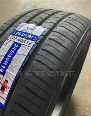 245/40r19 Sport Tire Leao