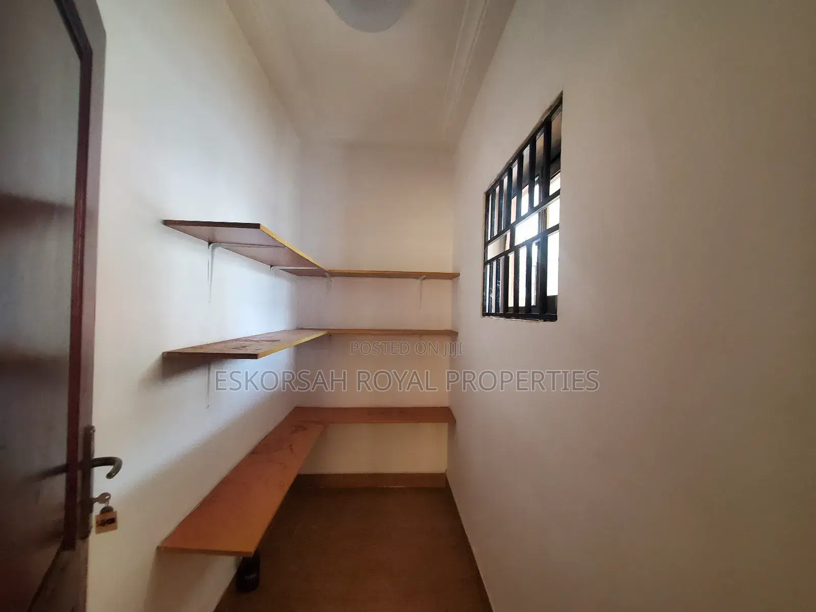 4bdrm House in Trasacco, Adjiriganor for rent