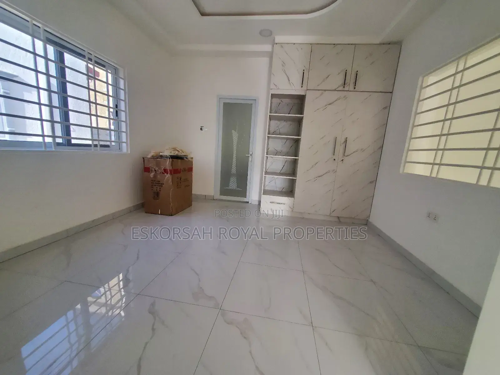 4bdrm House in Lakeside for sale