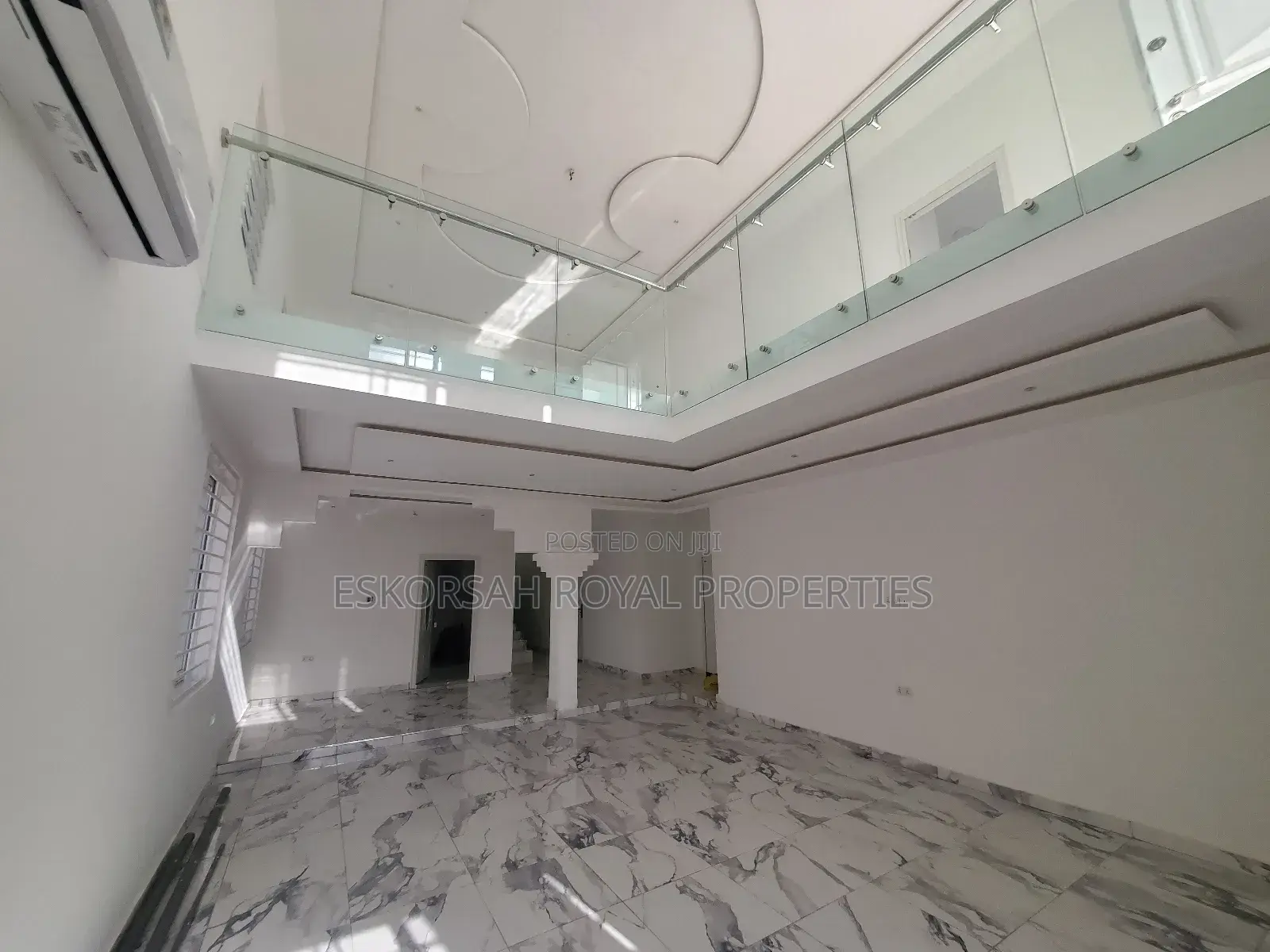 4bdrm House in Lakeside for sale