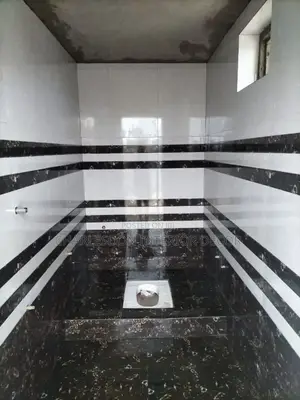 Quality Tilling Installation , and Screeding