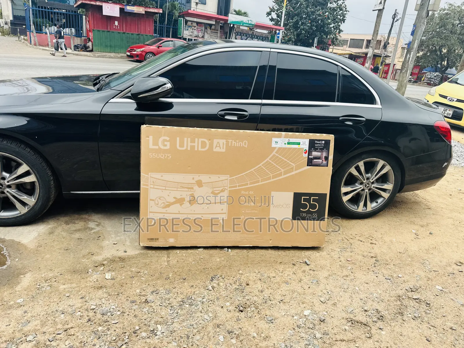 Nice Slim UHD 2023 Model Smart LG 55”UR73