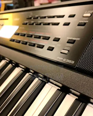 Yamaha PSR-E383 Keyboard The
